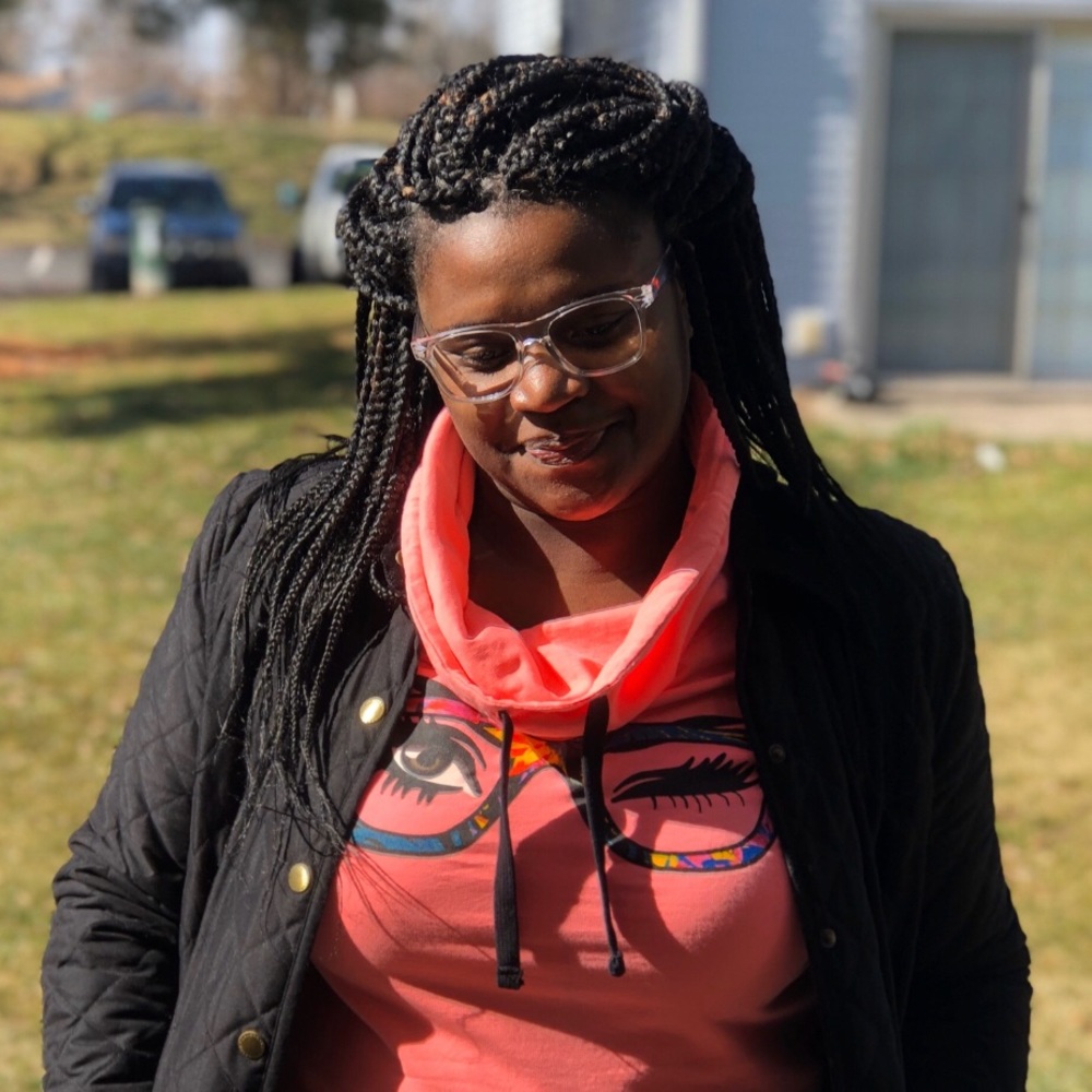 Meet your Poshers, DWA Thrifts